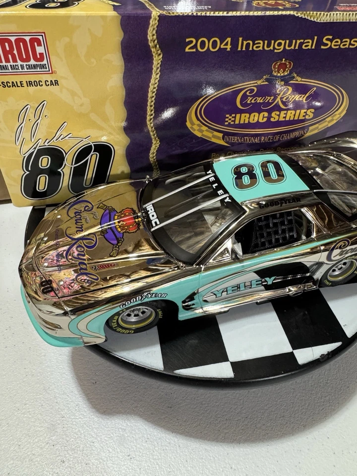 RARO* J.J. Yeley #80 Crown Royal CROMO IROC 2004 1/24 NASCAR Diecast Foto 4 de 4