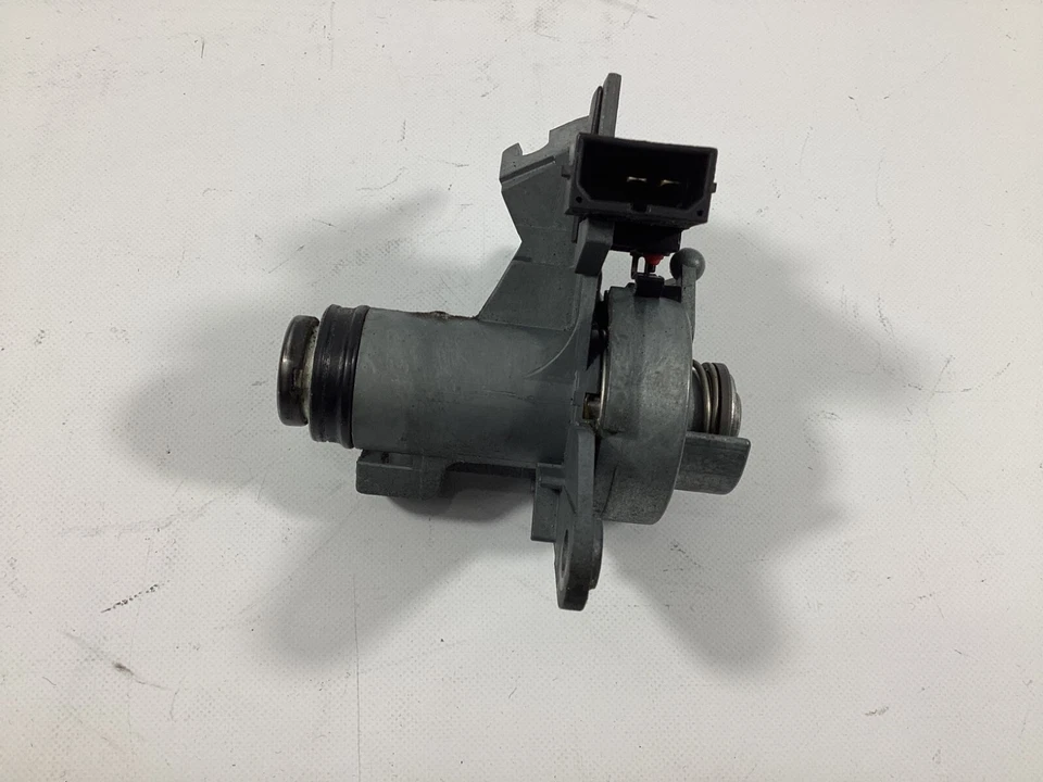 Cierre de bloqueo de maletero para Audi A4 2004-2008 8E0827573A OEM. Foto 3 de 4