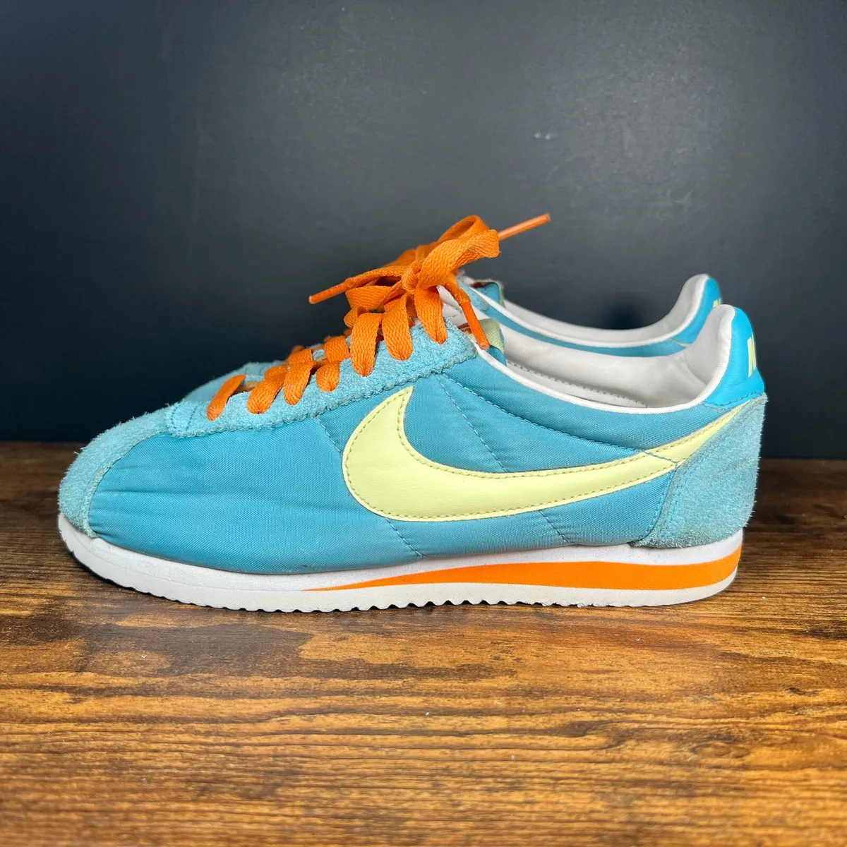 Nike Classic Cortez Shoes Womens Size 5.5 Teal Orange White Low Top Sneakers