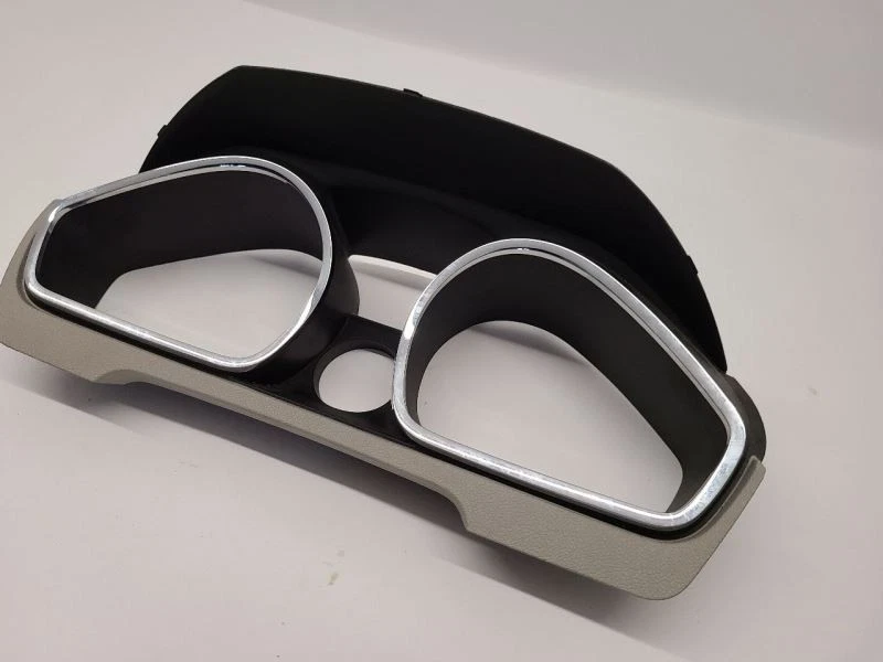 Acabamento da moldura do velocímetro Chevrolet Traverse 2009-2012  - Imagem 3 de 4