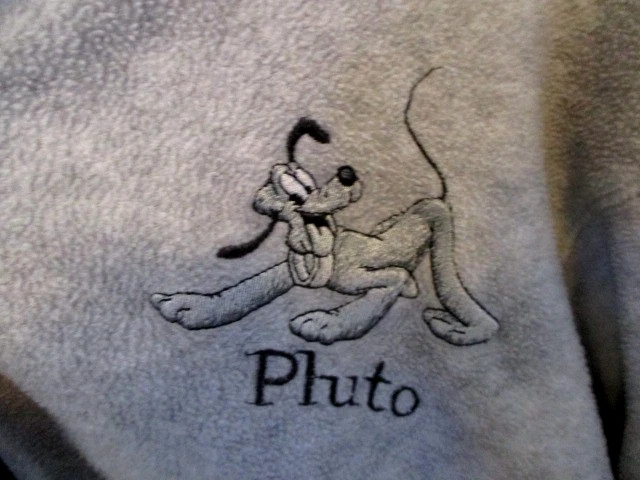 ПУЛОВЕР DISNEY ЧЕТВЕРТЬ МОЛНИИ ФЛИС С ИЗОБРАЖЕНИЕМ ПЛУТО, УНИСЕКС РАЗМЕР M СИНИЙ И СЕРЫЙ - Изображение 2 из 4