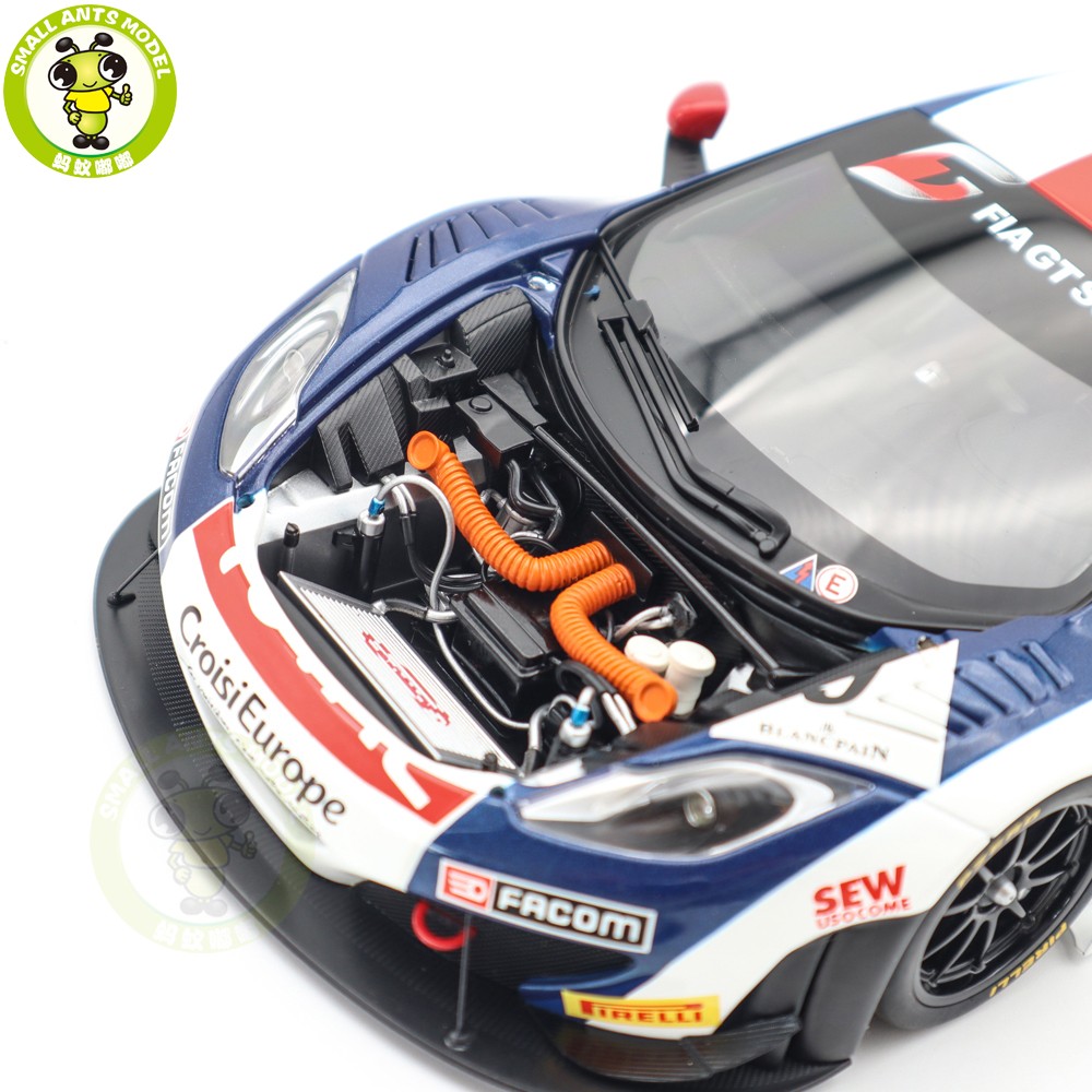 1/18 McLaren 12C GT3 Red Bull S.LOEB / A.PARENTE #9 Autoart 81342