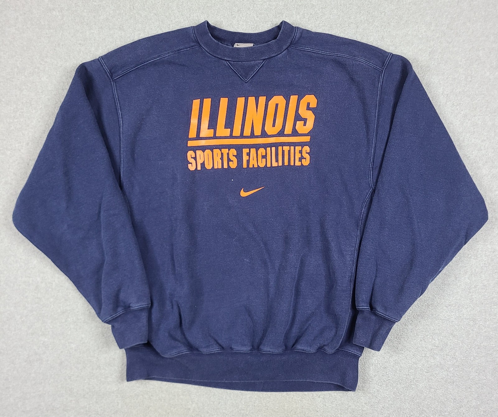 Vintage Y2K Nike Illinois Sweatshirt Size S Center Swoosh Crewneck College