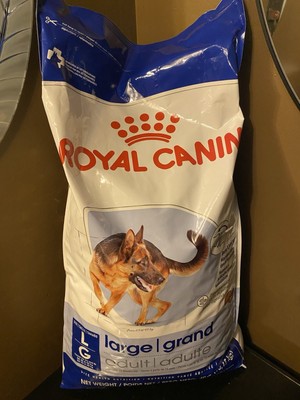 Royal Canin Size Health Nutrition Large Adult Dry Dog Food, 40 lb Bag, Unopened.