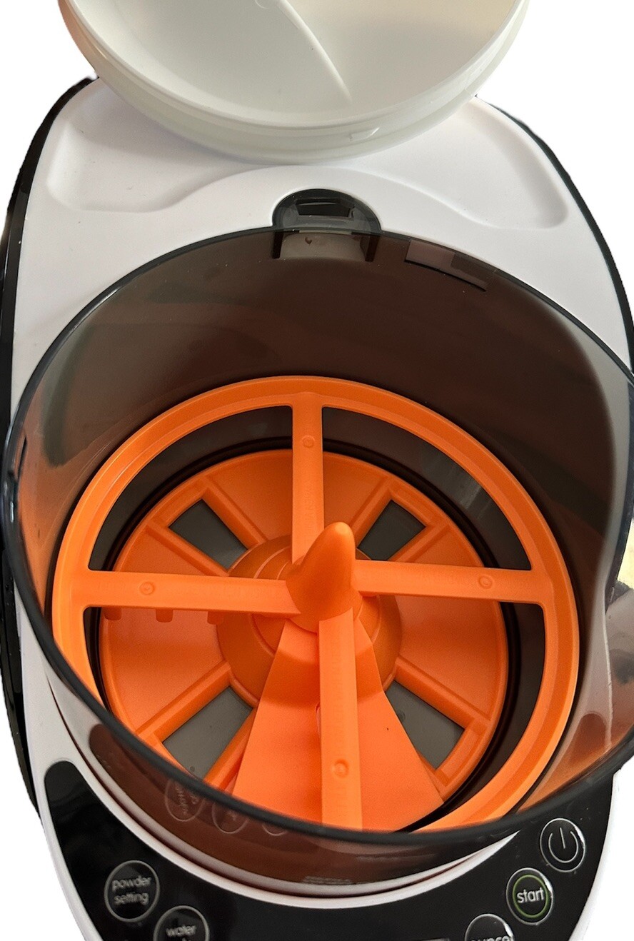 Baby Brezza Formula Pro Advanced EUC Clean w/ Extra Spout Baby Brezza Formula Pro Advanced EUC Clean w/ Extra Spout