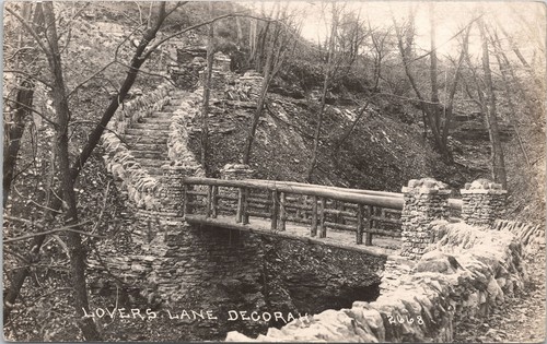 RPPC-Decorah Iowa Lovers Lane