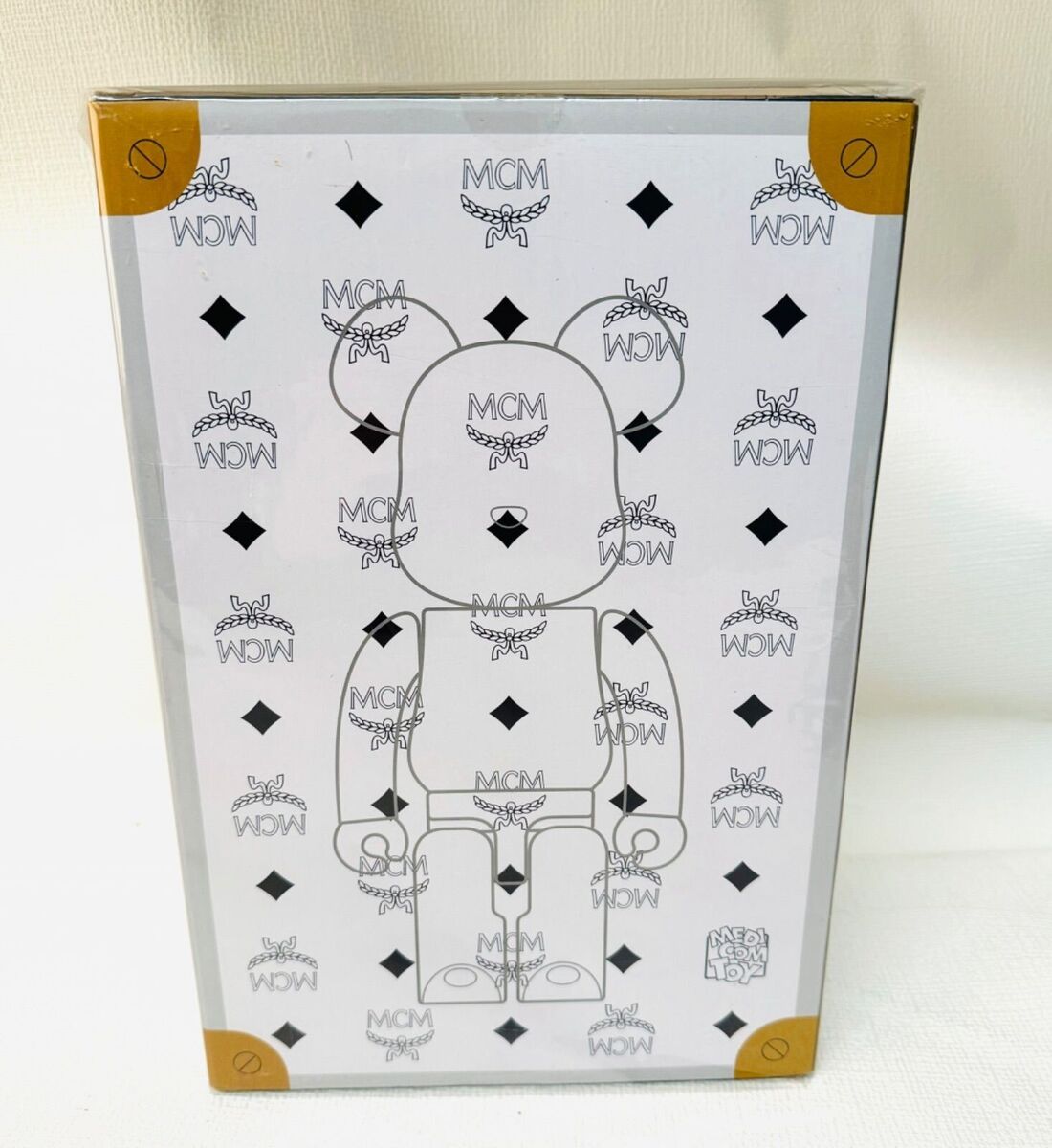 BE@RBRICK MCM WHITE CHROME Ver. 100% & 400% Figure Set BE@RBRICK MCM WHITE CHROME Ver. 100% & 400% Figure Set