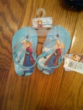NWT TODDLER GIRLS FROZEN FLIP FLOPS BLUE WITH SPARKLY STRAPS SIZE SMALL 5-6 CUTE