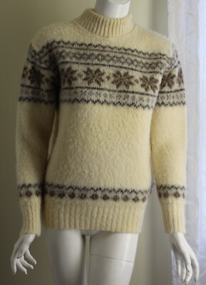ICESHEEP Icelandic Women's Sz S Fluffy Wool Crewneck Sweater