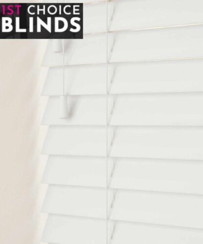 Made to Measure Faux Wood Effect White Venetian Window Blind Plastic Slats - Picture 1 of 5