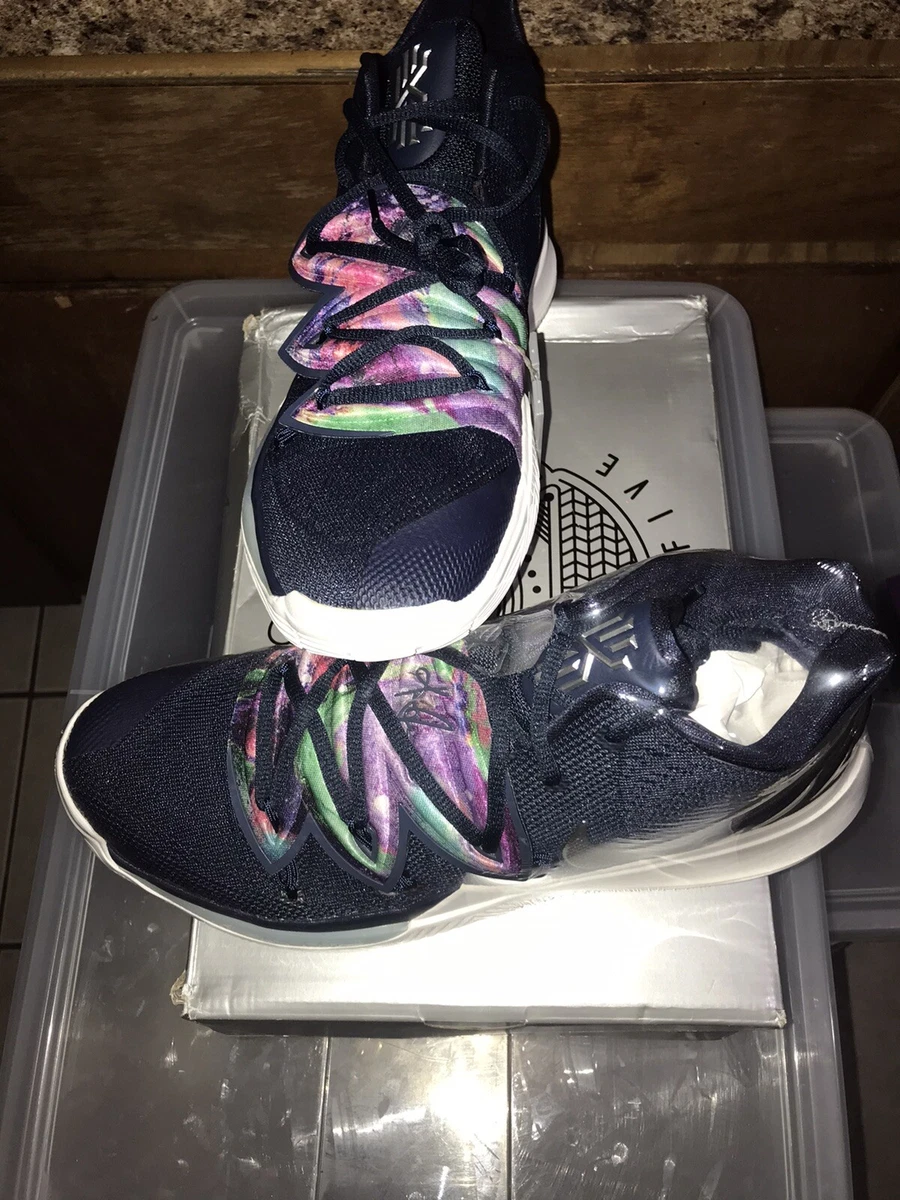 Nike Kyrie 5 Men Size 11.5 Multi color Metallic Silver Shoe box