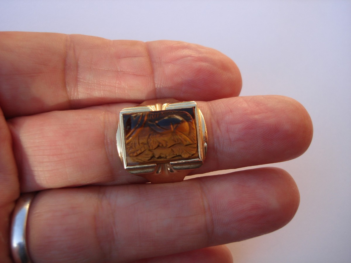 VINTAGE UNIQUE 9.2 gram 14K YELLOW GOLD CAMEO TIGER EYE