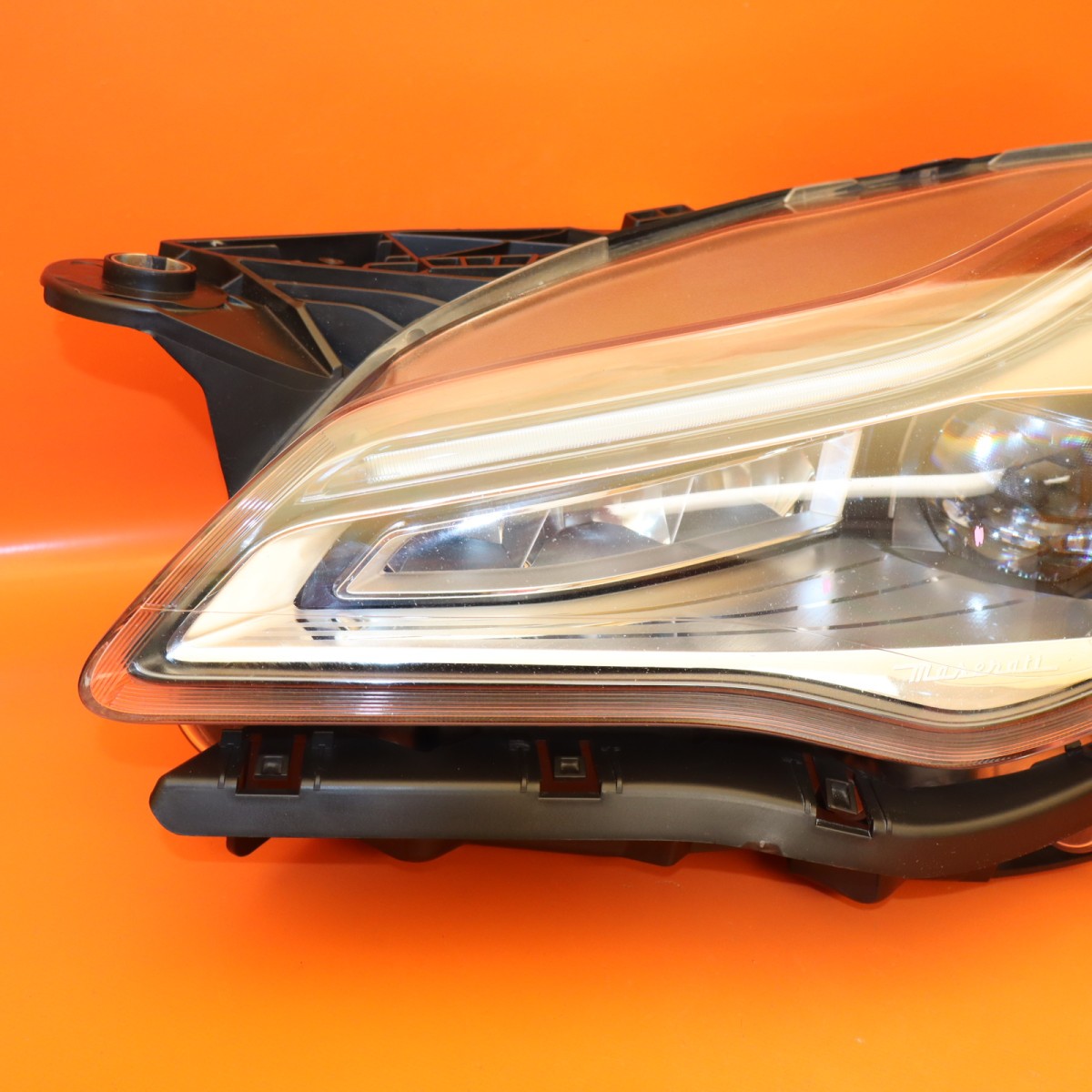 Maserati Quattroporte 2018-2021 LEFT Headlight P/N 670100621