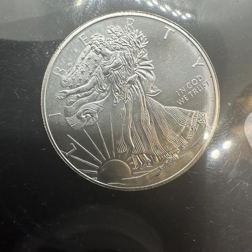 Walking Liberty 1/4 oz .999 Fine Silver Golden State Mint Round bullion