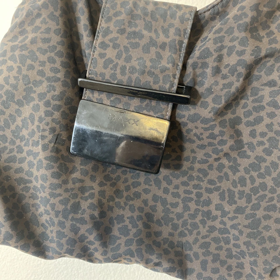 Bolso Hobo MAXX New York Marrón Chocolate Estampado Animal Precio de venta sugerido por el fabricante 130 USD De colección Foto 3 de 4