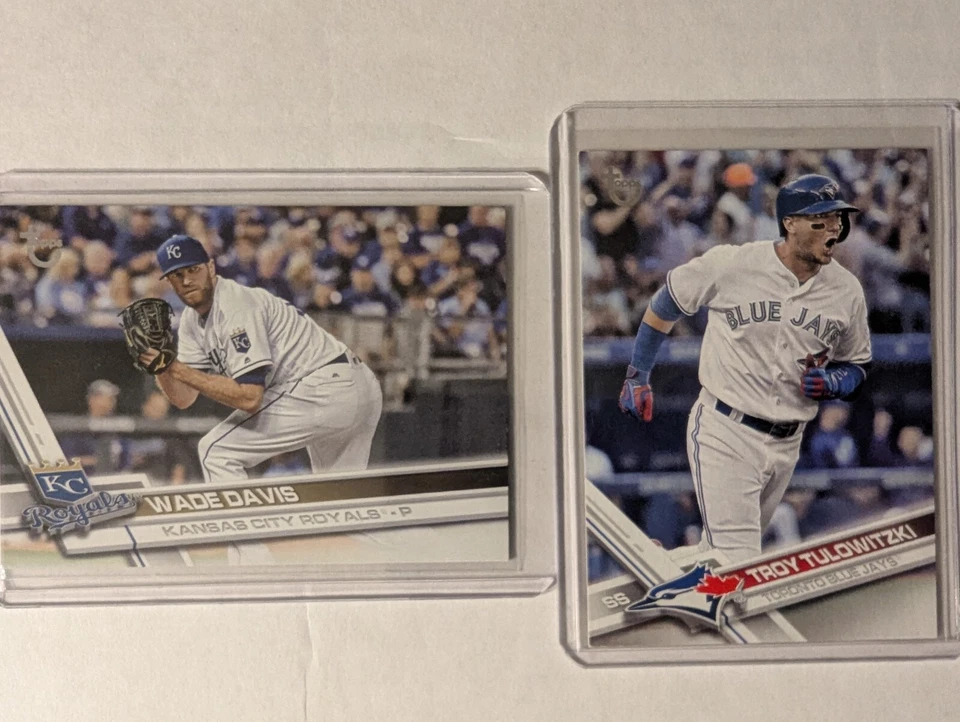 2017 Topps Gold Lot /2017 - Image 3 of 4