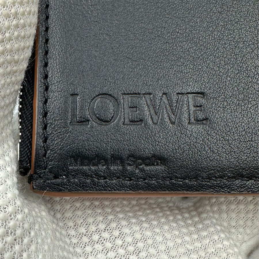 Loewe Anagram Vertical Wallet Small C821S33X01 1100 Black Loewe Anagram Vertical Wallet Small C821S33X01 1100 Black