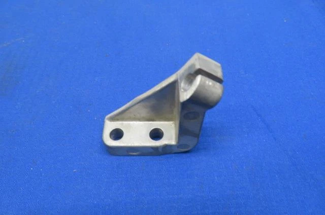 NOS Kawasaki #14044-012 SOPORTE, GUÍA DE CABLES KD125 KE125 KX125 ver abajo K1045 Foto 2 de 4