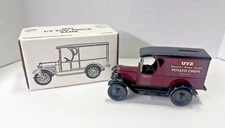 Vtg 1991 UTZ Hanover Brand Potato Chips ERTL 1923 1/2 Ton Truck Bank Lock Keys