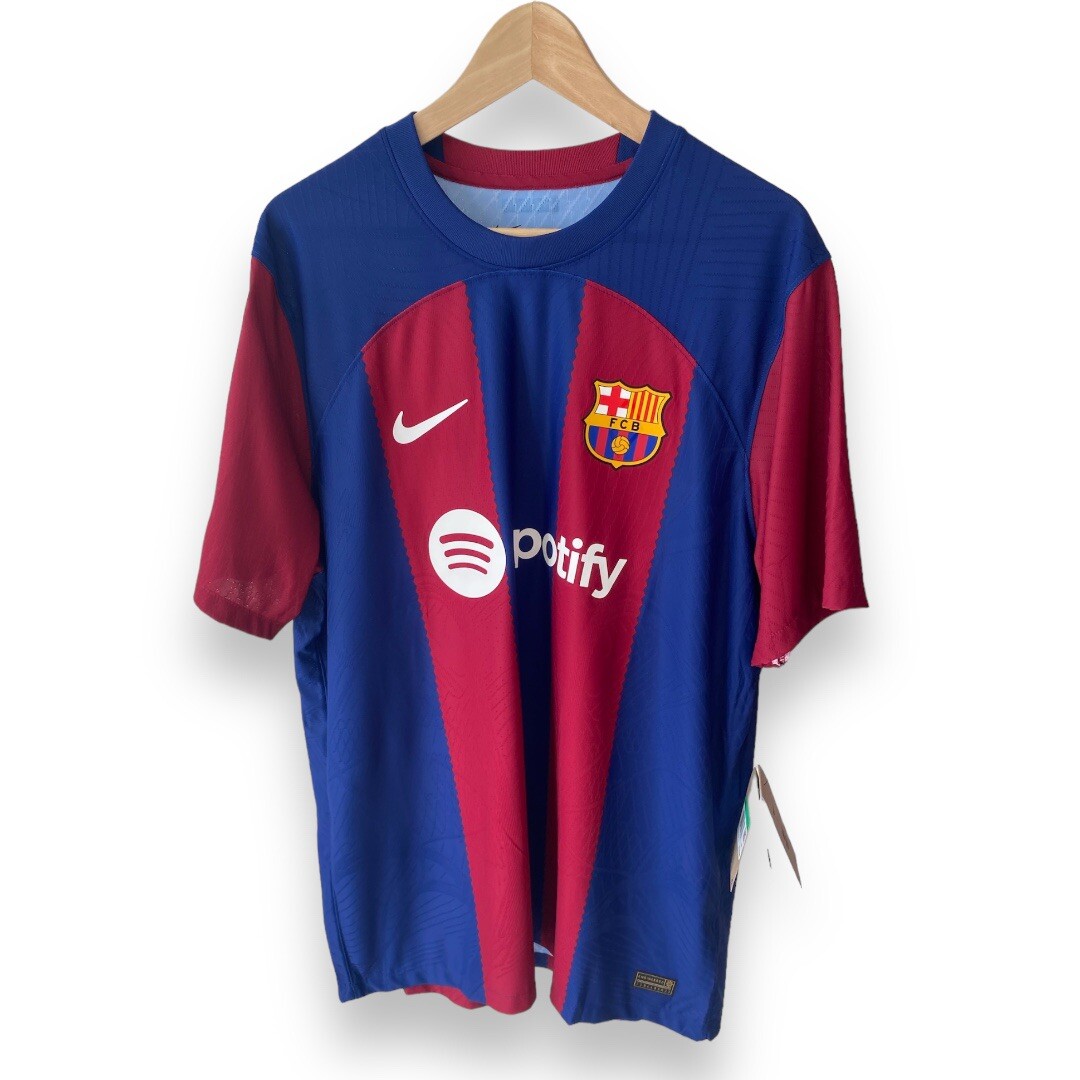NIKE バルセロナ　オーセンティック　L NIKE バルセロナオーセンティックL