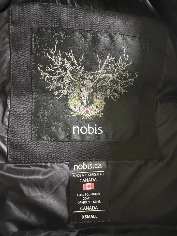 Gabardina parka negra de doble botonadura de plumón de pato Nobis para mujer talla XS Foto 3 de 4