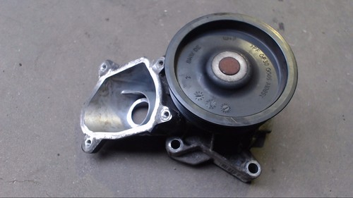 Wasserpumpe Wapu 7790045 BMW 330xd DPF Touring Bj 2008 E90 / E91/ 2084071