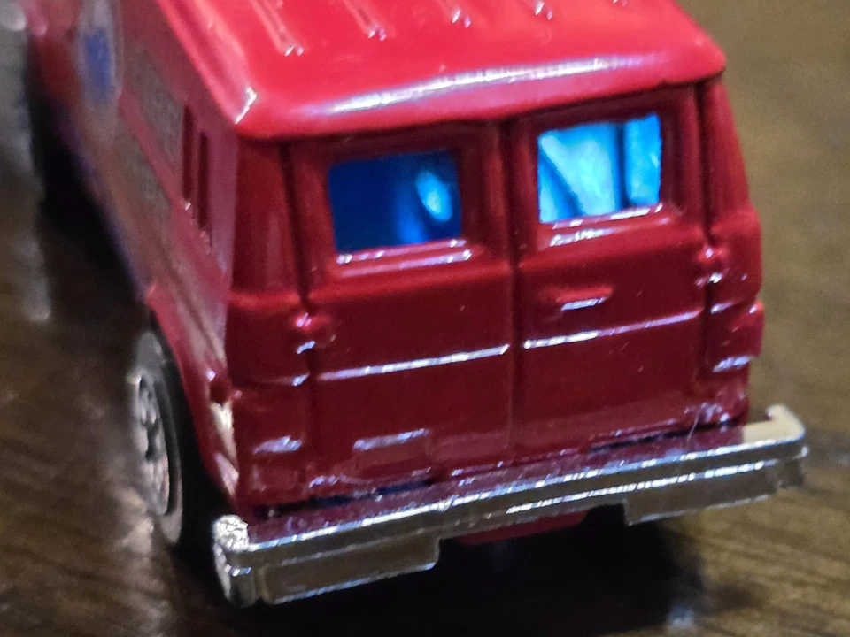 2.5" Welly No 1112 Fire Dept. Emergency Service Van Red Die Cast Toy Car Vehicle - Image 4 of 4