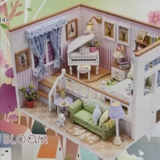Mayberry Street Miniatures DIY Room In Bloom Doll House Kit Please Read