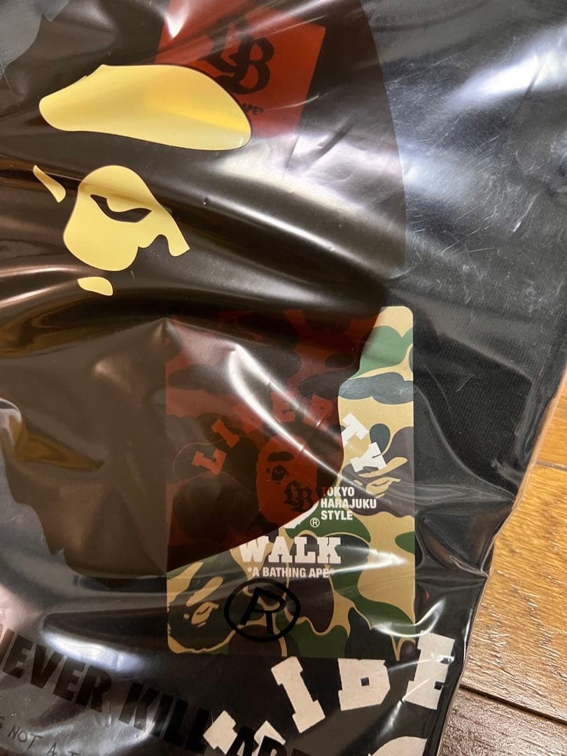 BAPE LIBERTY WALK SHARK HOOD T-SHIRT L 31407 thumbnail 4