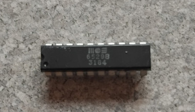 Commodore 16 und Plus 4 MOS 6529B SPI Keyboard Controller Chip