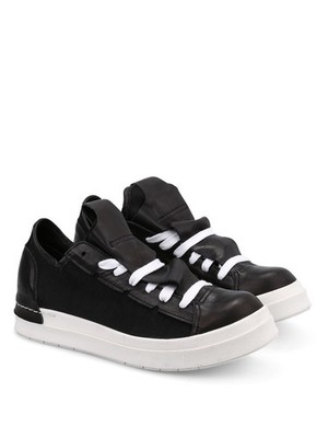 $700 CINZIA ARAIA LACE UP LEATHER TONAL SNEAKER BLACK WHITE 38