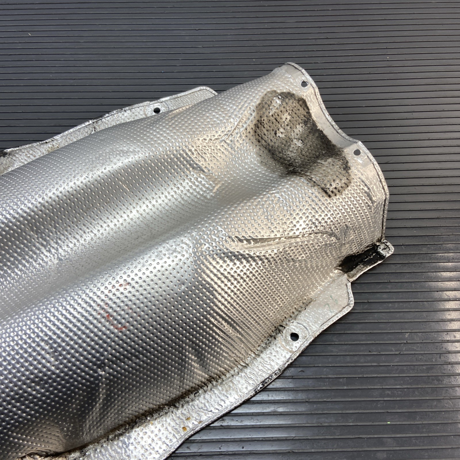 Rolls-Royce Dawn 2017-2023 Exhaust heat shield