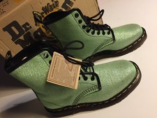 NEW Doc Dr Martens Made In England Vintage 1990s Boots Green W 7.5 M 5 NOS 90s