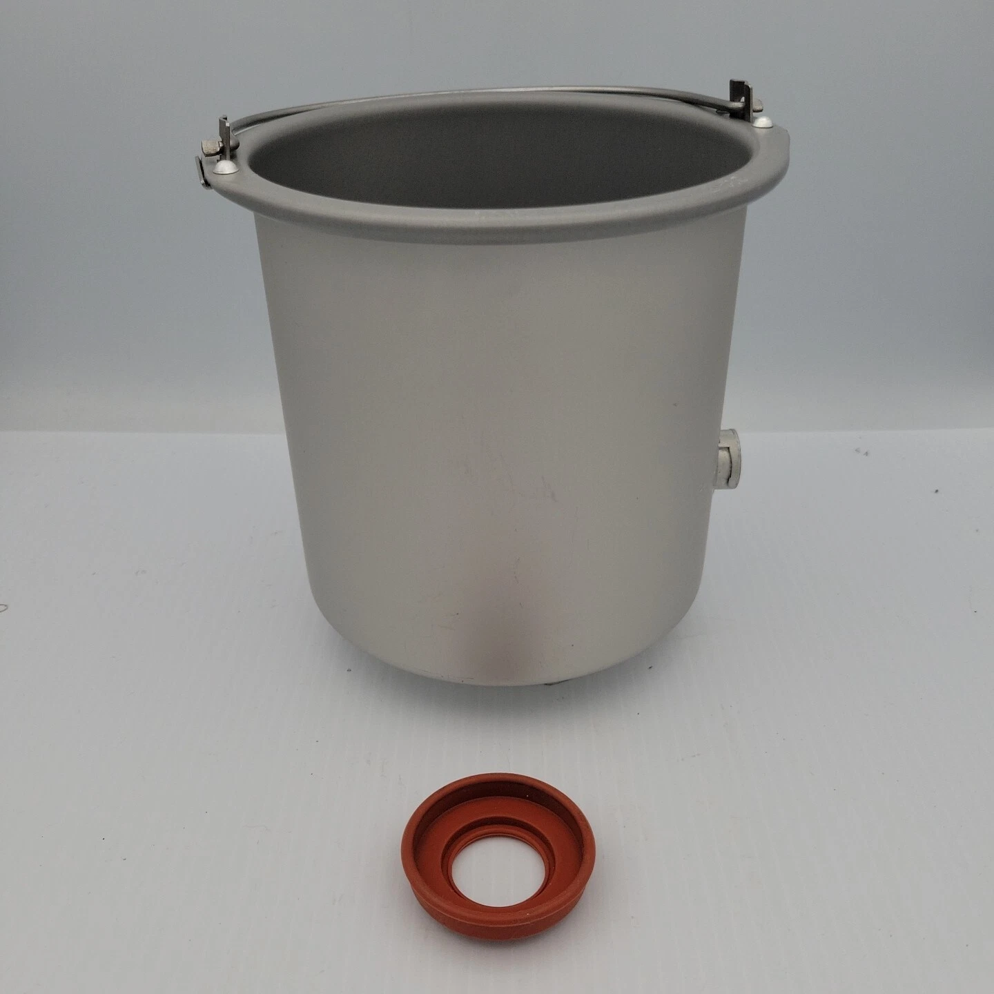 Welbilt Bread Maker Oven ABM300 Pan And Gasket Parts Only!