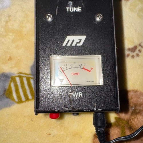 MFJ MFJ-219N 440MHz UHF SWR ANALYZER with Box, 2 Cords, Connector, Dummy Load - Afbeelding 4 van 7