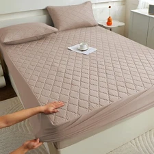 Super soft waterproof mattress cover, layered design, comfortable and durable