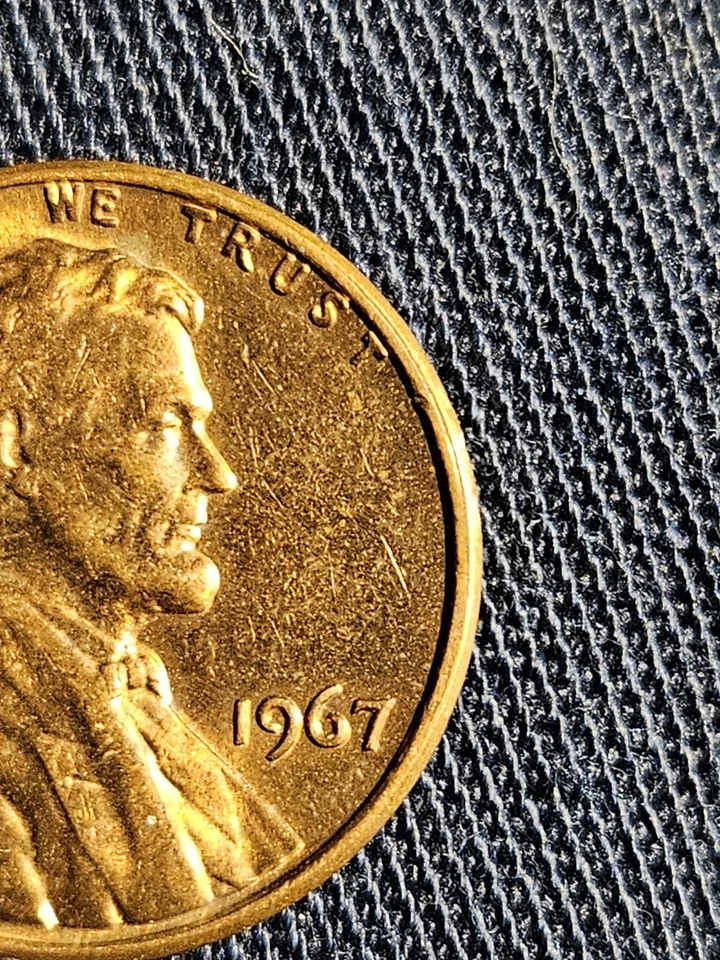 1967 Penny No Mint Mark, Errors "L" We Trust On Rim Struck Off Center *Very Rare - Image 2 of 4