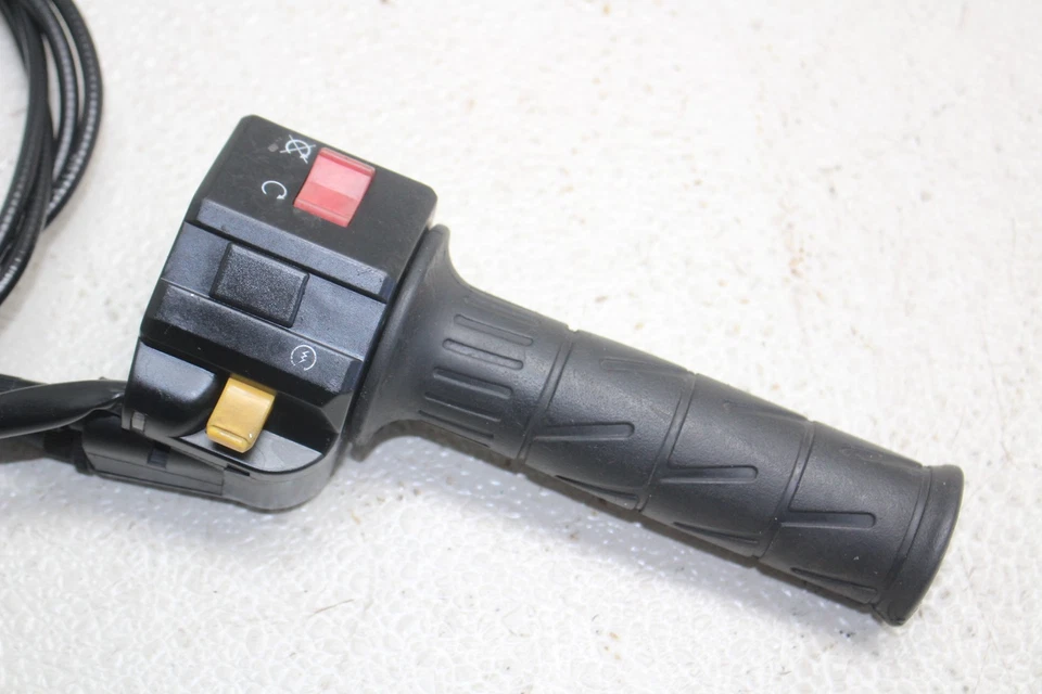 INTERRUPTORES INTERRUPTOR ARRANQUE APAGADO DERECHO BUELL BLAST P3 2000-2009 Foto 2 de 4