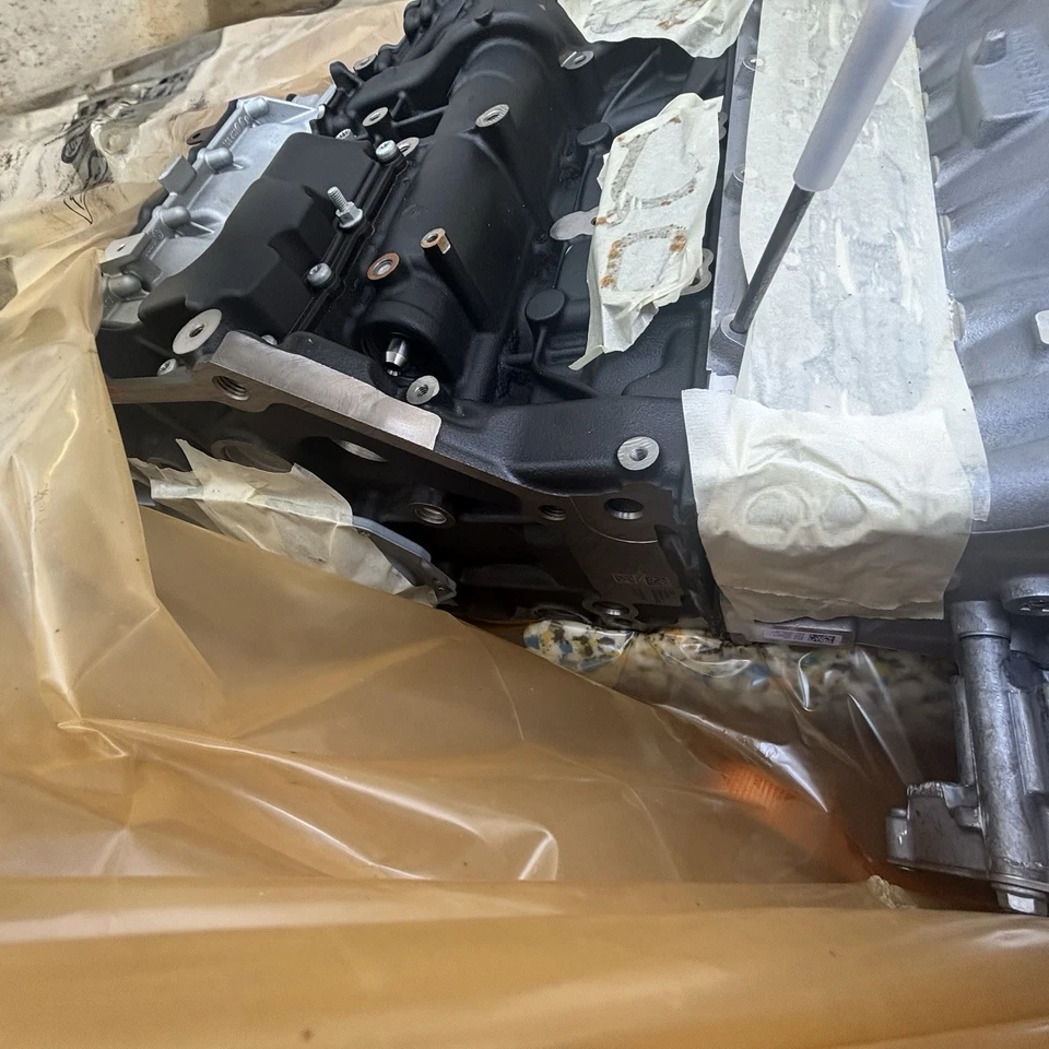 NOVO EM FOLHA!!! Conjunto de motor 13-16 AUDI A4 ALLROAD CPMA 06H100035C - Imagem 3 de 4