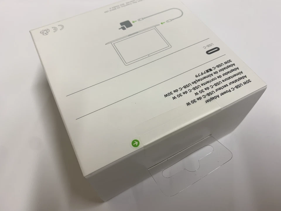 Genuine Apple 30W USB-C MacBook/iPhone/iPad Pro UK Wall Charger Power Adapter - Image 3 of 4