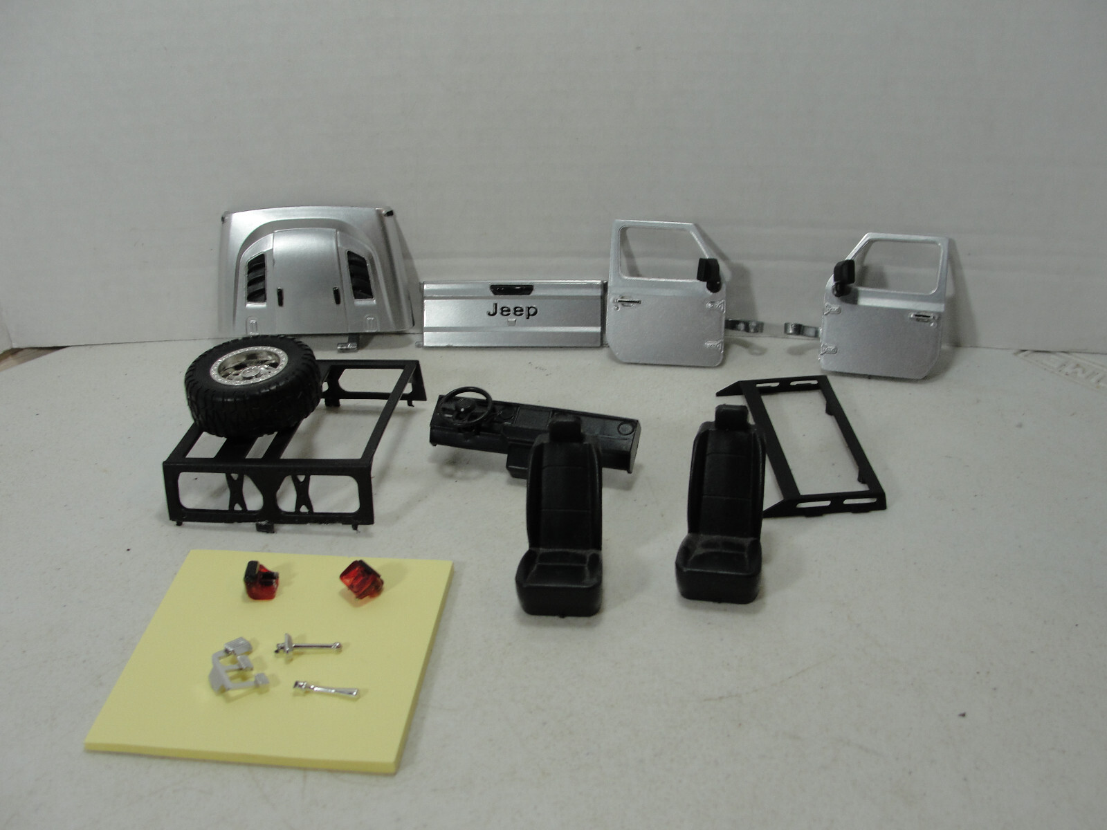 Jada Diecast 124 "Jeep Gladiator" Body Parts Replacement or Custom