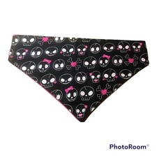 Dog Collar Bandana Black Pink Skulls M 2000-2001