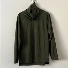 E.T.A Turtleneck Long Sleeve Tunic Pullover in Green size medium