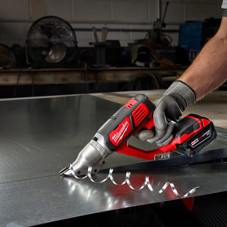 Milwaukee M18 METAL CUTTING SHEAR SKIN ONLY 18V Brushed Motor
