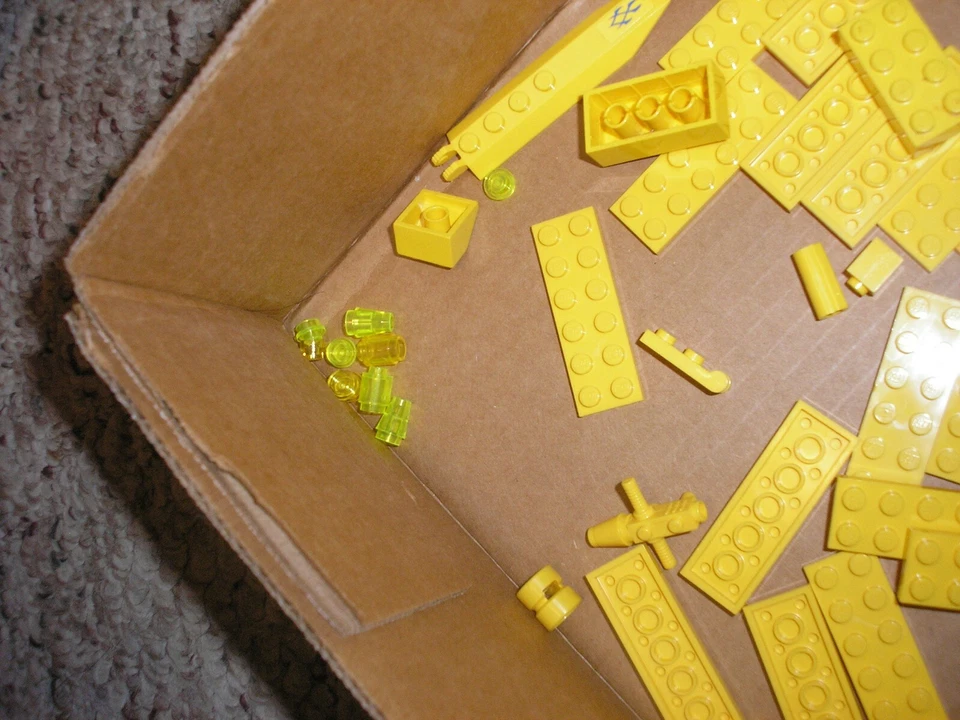 RARO Lote De Colección de LEGO Amarillos Algunos Especialidades y Trans ENVÍO GRATUITO Foto 4 de 4