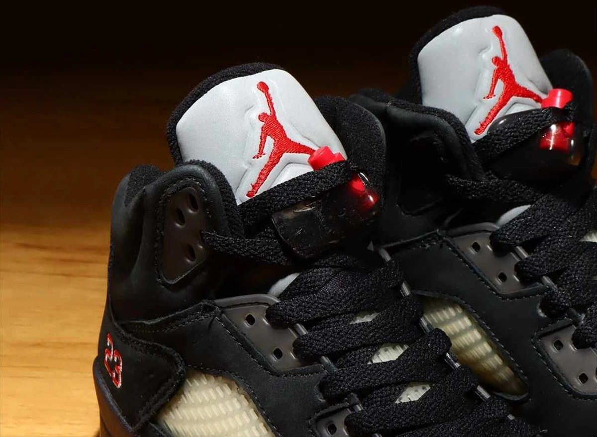 Nike Women's Air Jordan 5 Retro GORE-TEX Off-Noir DR0092-001 US 8.5 / 25.5cm