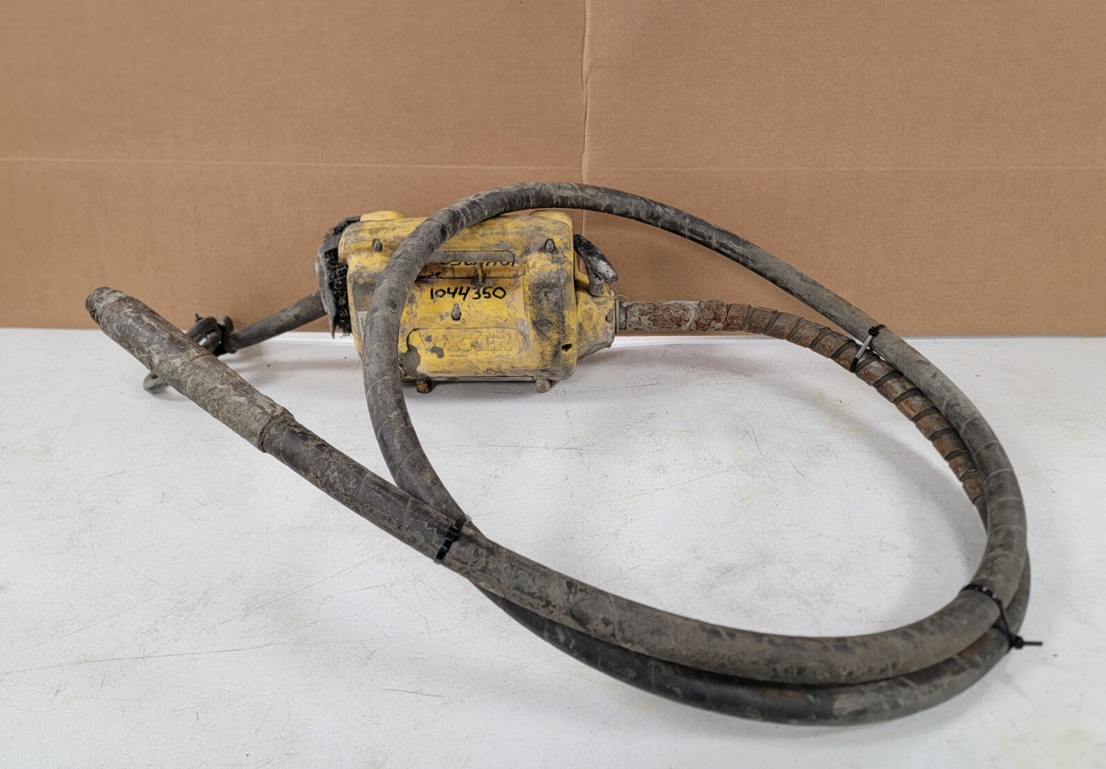 Wacker M2000115 115V Concrete Vibrator Consolidation Tool FOR PARTS