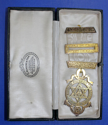 9月末迄特別価格Freemason HATケース付き Freemason Order wearable, Silver gilt around 1900 England in
