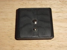 TRIPOD MULTI FIT QUICK RELEASE PLATE 1-3/4”x1-5/8” CONNECTOR BASE 4 CAMERA/SCOPE