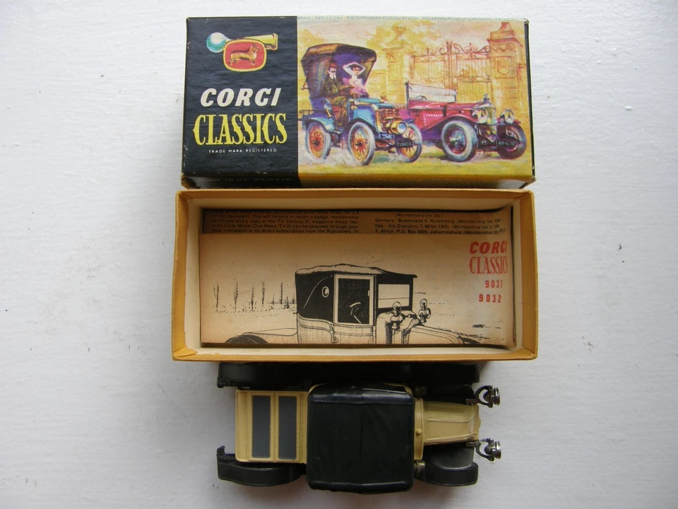 Corgi Classics #9032 1910 Renault 12/16 Choice Mint 1960's with NM Box + Insert! - Image 3 of 4